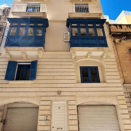 Cozy Inside.City & Beach Outside Apartment Sliema Ngoại thất bức ảnh