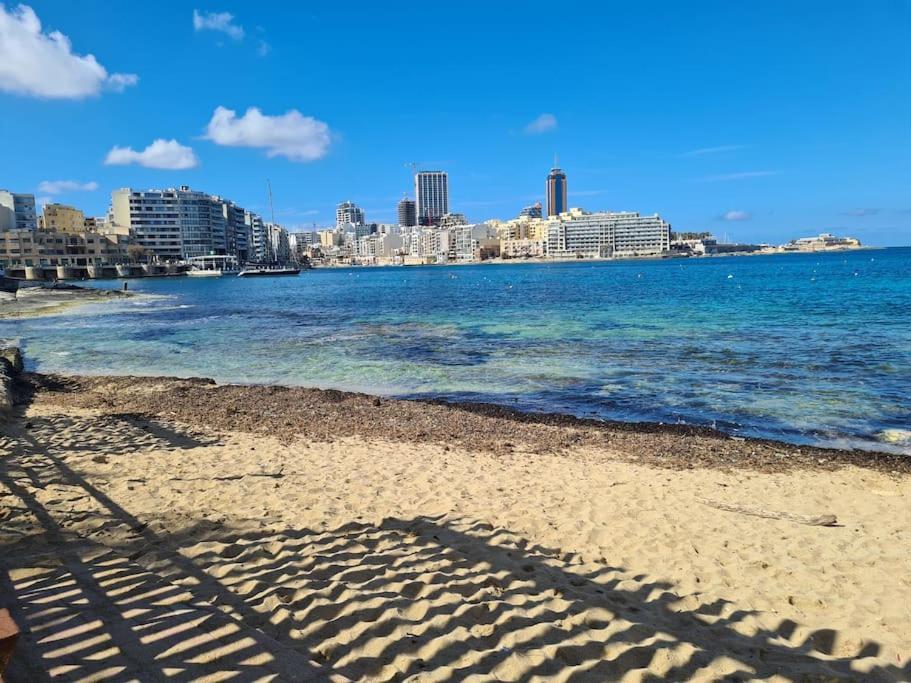 Cozy Inside.City & Beach Outside Apartment Sliema Ngoại thất bức ảnh