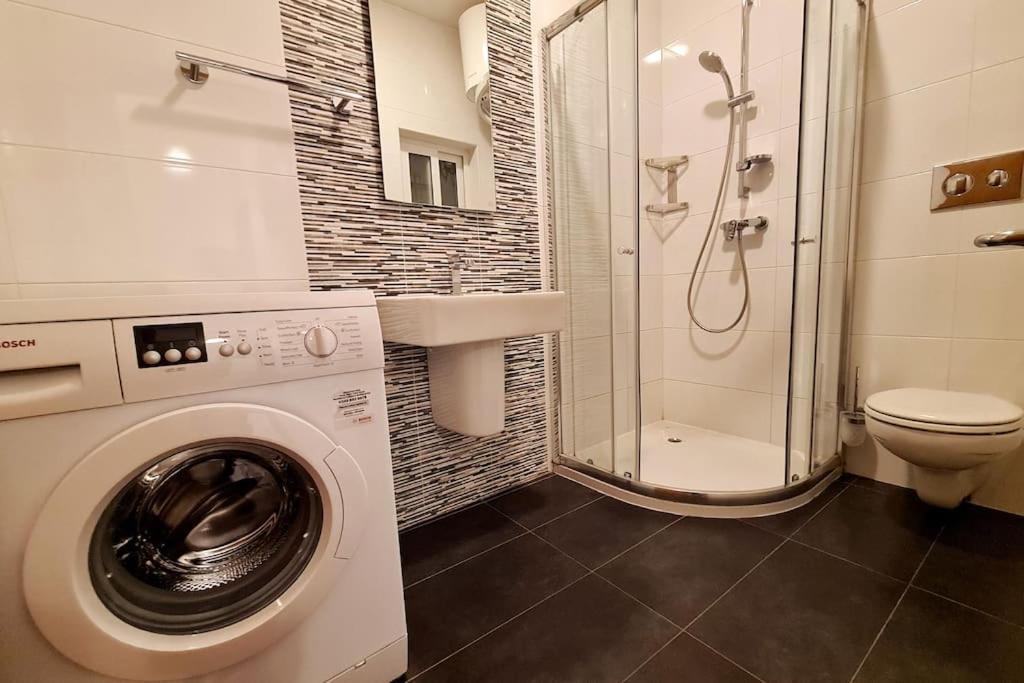 Cozy Inside.City & Beach Outside Apartment Sliema Ngoại thất bức ảnh